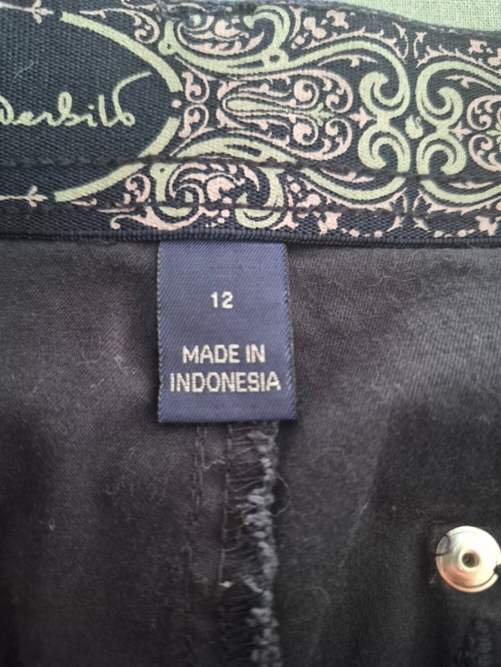 Twill cargo capris - Picture 2 of 2